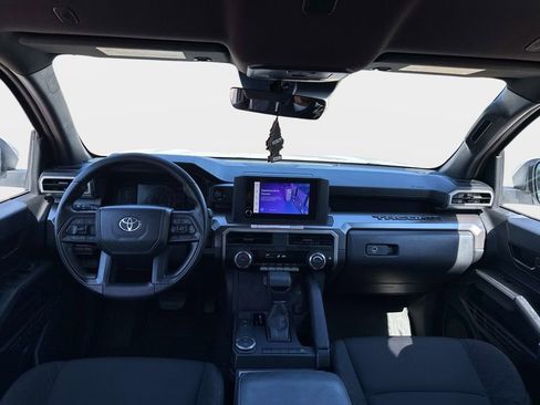 Used 2025 Toyota Tacoma SR5 image 16