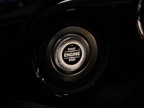 Used 2018 Mercedes-Benz Maybach S 560 4MATIC image 71