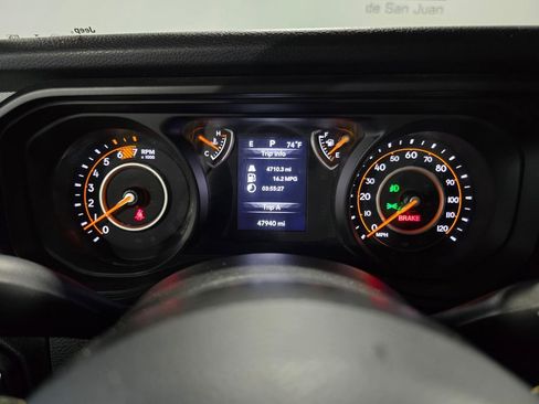 Used 2024 Jeep Wrangler Unlimited Sport AWD/4WD image 18