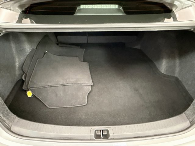 Used 2026 Toyota Corolla LE FWD image 24