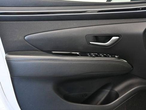 Used 2024 Hyundai Tucson Limited image 25