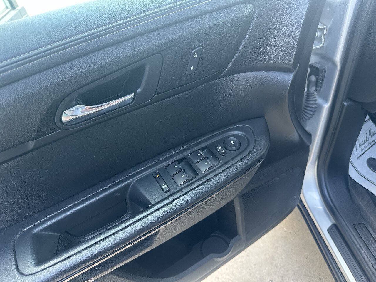 Used 2013 GMC Acadia SLE FWD image 15