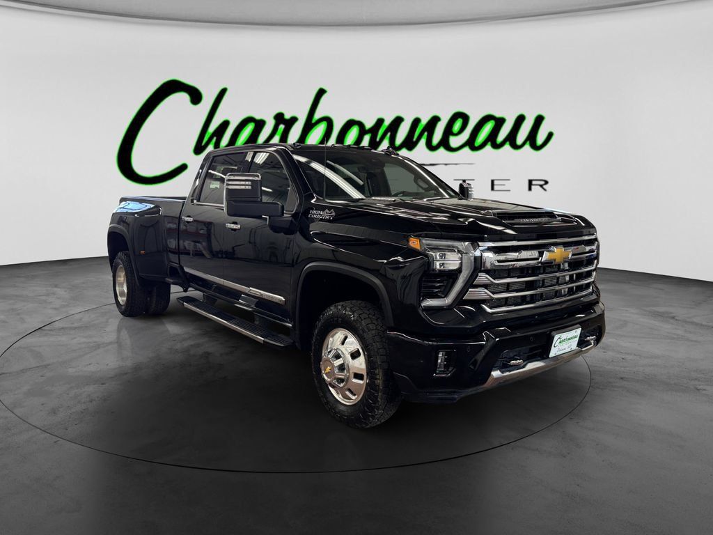 Used 2024 Chevrolet Silverado 3500 High Country w/ High Country Premium Package AWD/4WD image 7