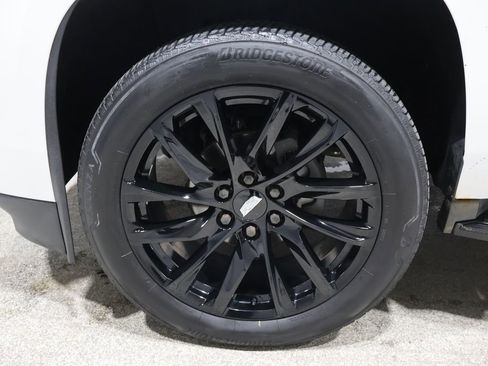 Used 2016 Cadillac Escalade Luxury image 9