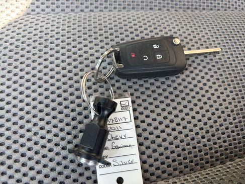 Used 2011 Chevrolet Equinox LT w/ Driver Convenience Package AWD/4WD image 33