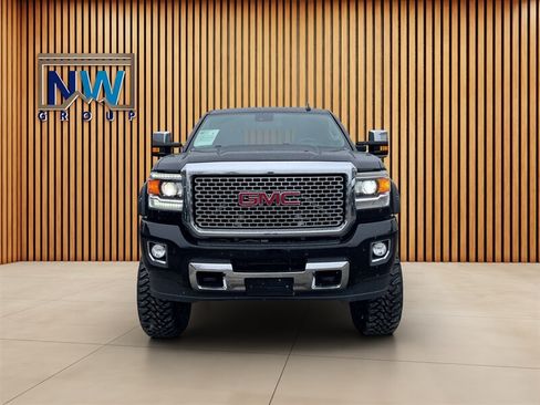 Used 2016 GMC Sierra 3500 Denali w/ Duramax Plus Package AWD/4WD image 2