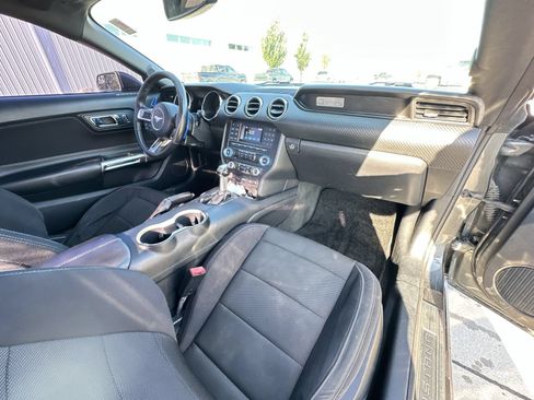 Used 2016 Ford Mustang Coupe RWD image 24