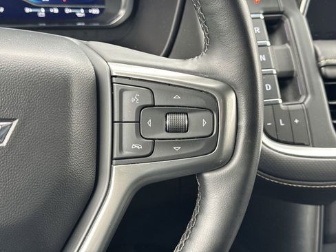 Used 2023 Chevrolet Suburban Premier image 20