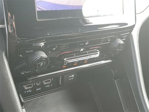 Used 2024 Jeep Grand Cherokee Altitude image 20