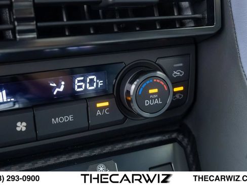 Used 2020 Nissan GT-R Premium AWD/4WD image 79