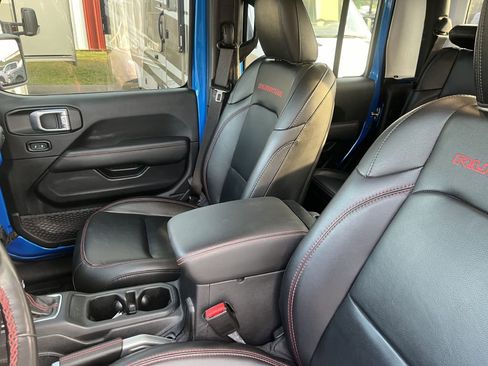 Used 2021 Jeep Gladiator Rubicon w/ Dual Top Group image 22