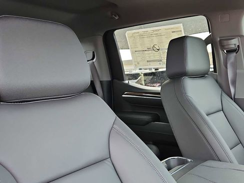 New 2026 Chevrolet Silverado 1500 LT Trail Boss w/ Safety Package AWD/4WD image 17