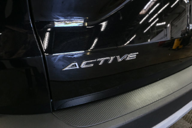 Used 2023 Ford Escape Active w/ Cold Weather Package FWD image 9