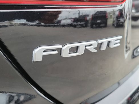 Used 2023 Kia Forte LXS image 22