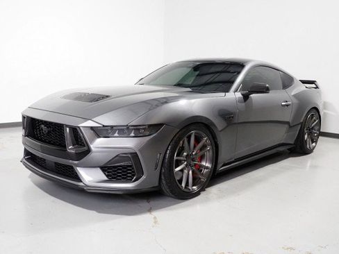 Used 2025 Ford Mustang GT Premium w/ GT Performance Package RWD image 10
