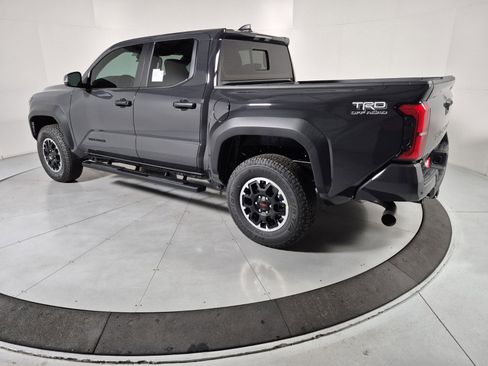 New 2025 Toyota Tacoma TRD Off-Road image 3