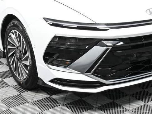 New 2025 Hyundai Sonata Limited FWD image 39