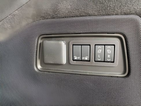 Used 2026 Cadillac Escalade V AWD/4WD image 14