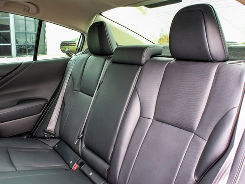 Used 2023 Subaru Legacy Limited image 33
