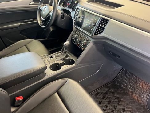 Used 2018 Volkswagen Atlas SE FWD image 18