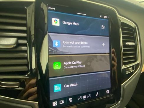 Used 2025 Volvo XC90 B6 Plus image 18