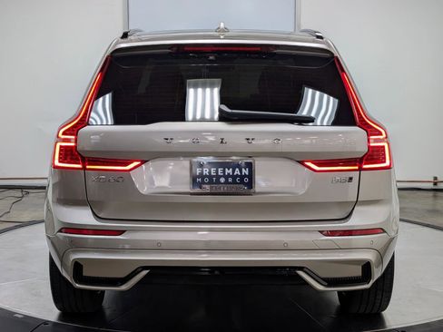 Used 2024 Volvo XC60 B5 Ultimate image 7