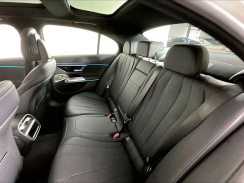 Used 2026 Mercedes-Benz E 350 4MATIC Sedan image 18