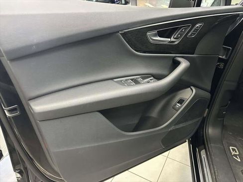 Used 2022 Audi Q7 3.0T Premium Plus w/ Premium Plus Package AWD/4WD image 15