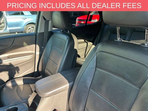 Used 2018 Chevrolet Equinox Premier FWD image 15
