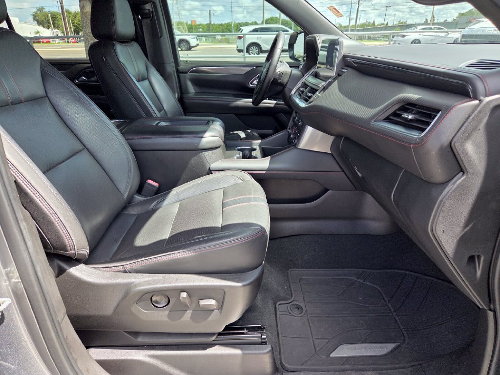 Used 2021 Chevrolet Suburban RST RWD image 15