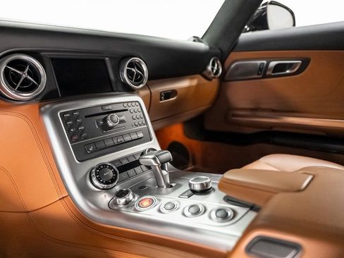 Used 2011 Mercedes-Benz SLS AMG Coupe image 40