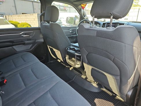 Used 2021 RAM 1500 Big Horn AWD/4WD image 10
