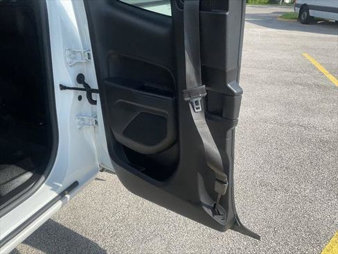 Used 2019 Chevrolet Colorado W/T w/ WT Convenience Package RWD image 17