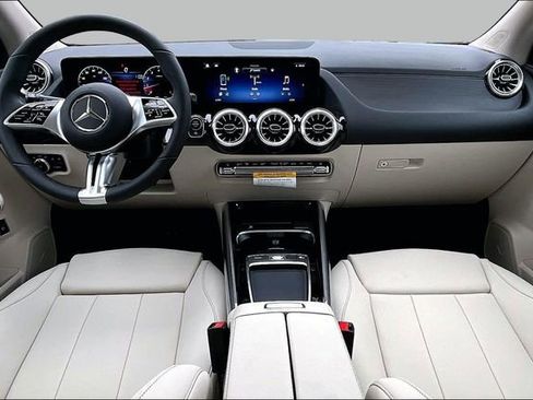 New 2026 Mercedes-Benz GLA 250 4MATIC image 7