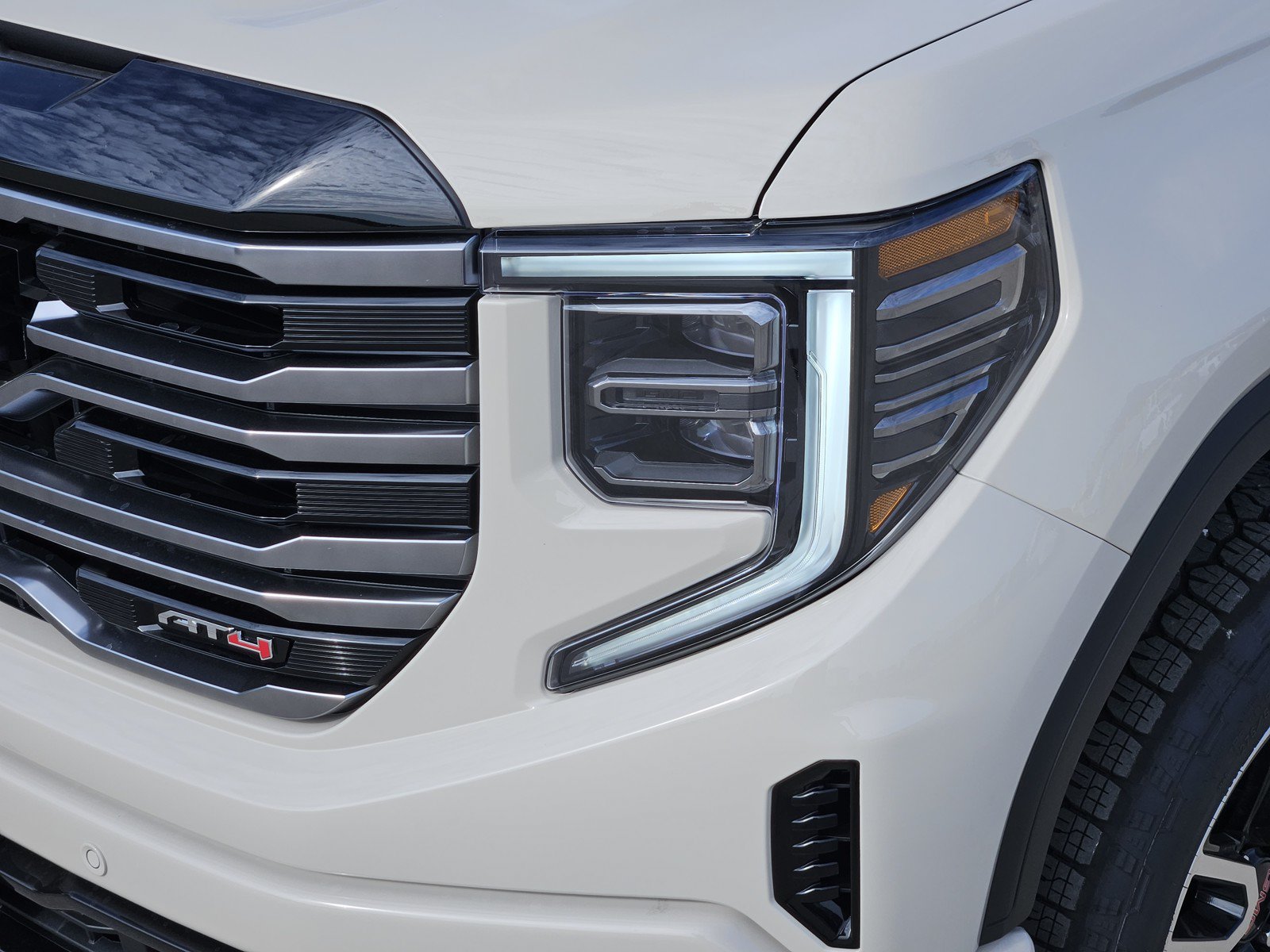 New 2026 GMC Sierra 1500 AT4 w/ AT4 Premium Package AWD/4WD image 5