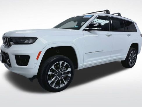 Used 2024 Jeep Grand Cherokee L Overland w/ Trailer Tow Package image 21