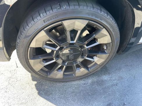 Used 2023 BMW XM image 28