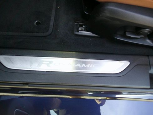Used 2023 Jaguar XF R-Dynamic SE AWD/4WD image 42