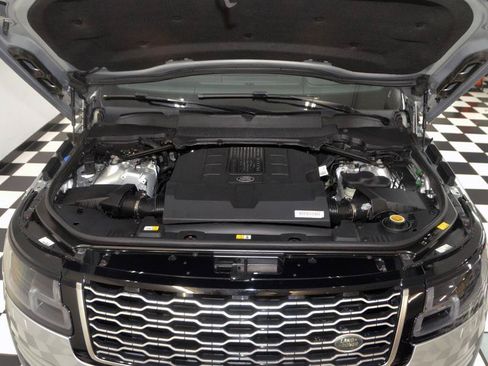 Used 2018 Land Rover Range Rover Supercharged AWD/4WD image 11