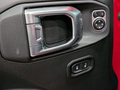 New 2026 Jeep Wrangler Unlimited Rubicon AWD/4WD image 15