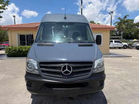 Used 2018 Mercedes-Benz Sprinter 2500 image 11