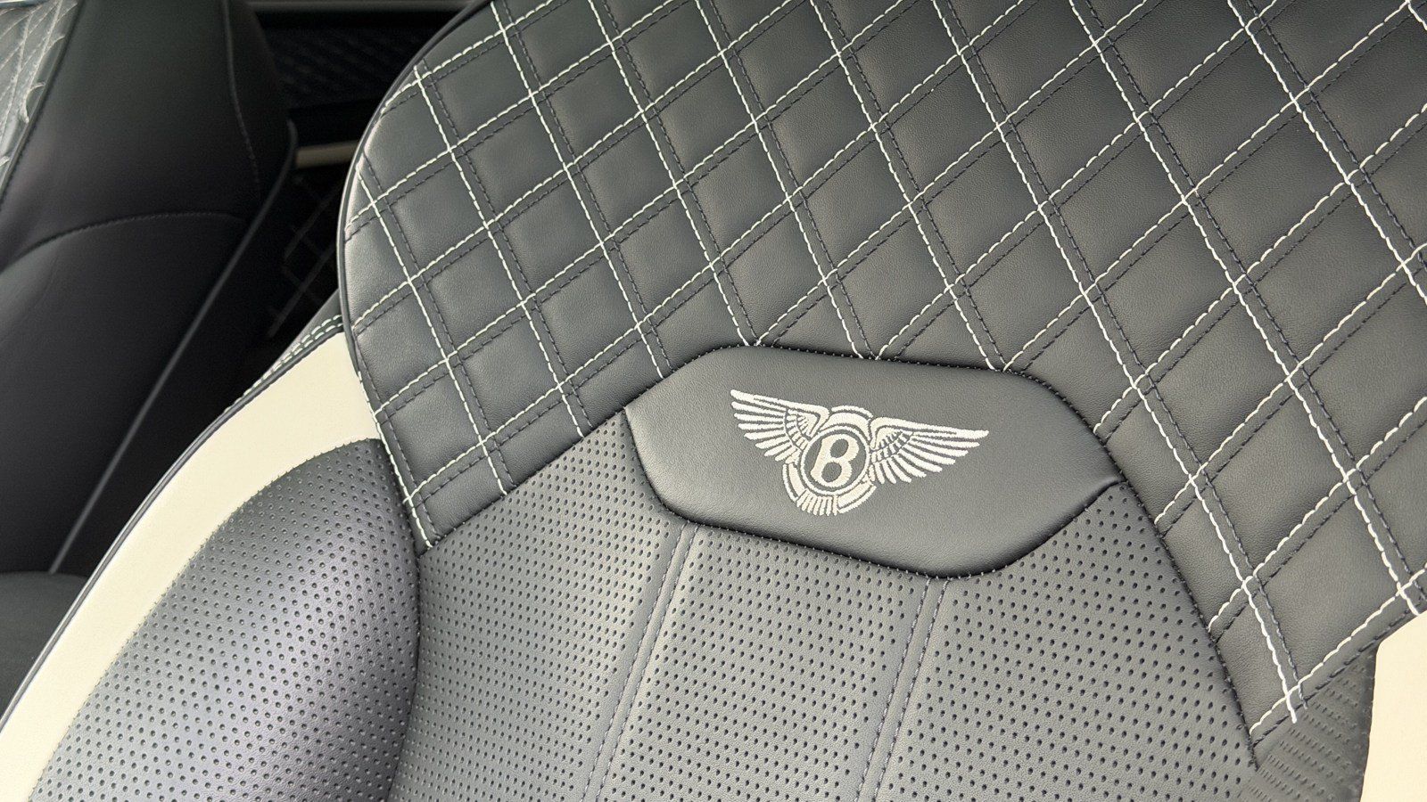 Certified 2022 Bentley Bentayga Speed AWD/4WD image 26