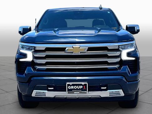 Used 2022 Chevrolet Silverado 1500 High Country w/ High Country Premium Package RWD image 4