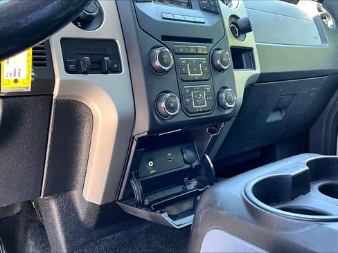 Used 2014 Ford F150 XLT w/ Equipment Group 302A Luxury AWD/4WD image 34
