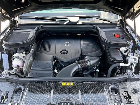 Certified 2025 Mercedes-Benz GLE 450e 4MATIC image 11