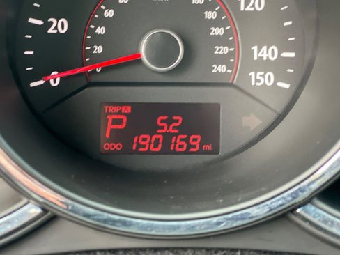 Used 2011 Kia Sorento LX image 20