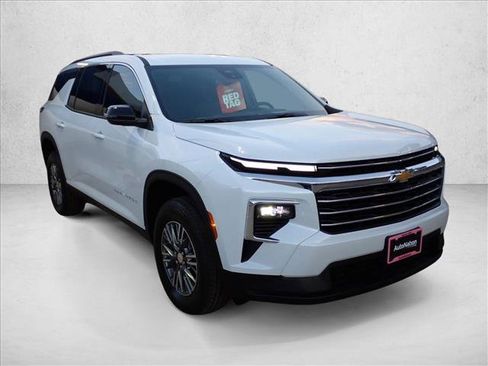 New 2026 Chevrolet Traverse LT image 6