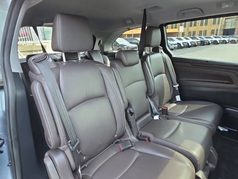 Used 2023 Honda Odyssey Touring image 19