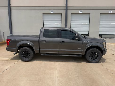 Used 2016 Ford F150 XLT w/ Equipment Group 302A Luxury RWD image 3