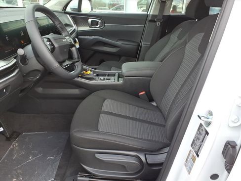 Used 2026 Kia Sorento LX FWD image 14